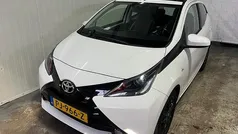 Gebruikt 2014 Toyota Aygo X-wave Hatchback | € 8.450 (Eerlijke prijs)