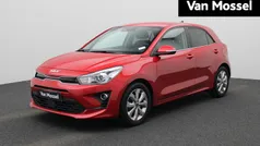 Rood Gebruikt 2022 Kia Rio Hatchback | € 16.900 (Eerlijke prijs)
