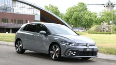 Grijs Gebruikt 2022 VW Golf VIII GTE Hatchback | € 29.800 (Eerlijke prijs)