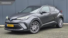 Grijs Gebruikt 2023 Toyota C-HR Executive SUV | € 27.945 (Eerlijke prijs)