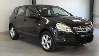 Gebruikt 2009 Nissan Qashqai Tekna SUV | € 6.950 (Eerlijke prijs)