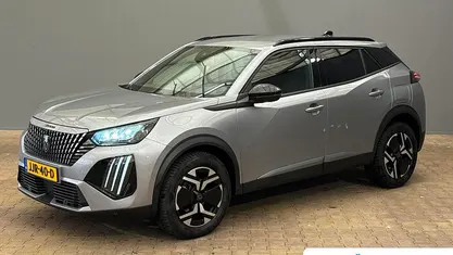 Grijs Gebruikt 2024 Peugeot 2008 Allure SUV | € 21.395 (Goede deal)