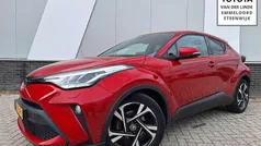 Rood Gebruikt 2023 Toyota C-HR Style SUV | € 28.400 (Eerlijke prijs)