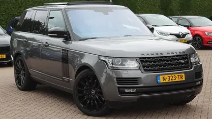 Grijs (metallic) Gebruikt 2017 Land Rover Range Rover Autobiography SUV | € 42.950 (Eerlijke prijs)