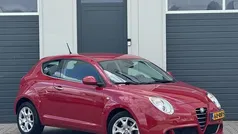 Rood Gebruikt 2011 Alfa Romeo MiTo Hatchback | € 4.995 (Eerlijke prijs)