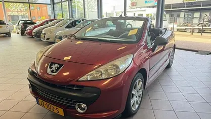Occasion Peugeot 207 CC 120 PK (88 kW) 2008 Rood Cabriolet