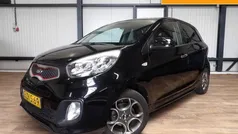 Zwart, metallic lak Gebruikt 2015 Kia Picanto Hatchback | € 5.390 (Eerlijke prijs)