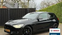 Zwart (metallic) Gebruikt 2013 BMW 114 Hatchback | € 6.900 (Goede deal)