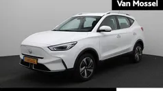 Wit Gebruikt 2023 MG ZS Comfort Sedan | € 21.995 (Eerlijke prijs)