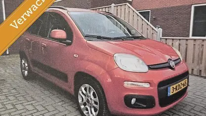 Rood (parellak) Gebruikt 2013 Fiat Panda Hatchback | € 4.995 (Goede deal)