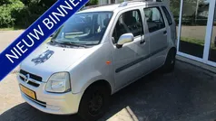 Gebruikt 2003 Opel Agila Color Edition Hatchback | € 1.460 (Eerlijke prijs)