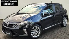 Zwart Gebruikt 2024 Renault Clio V Evolution Hatchback | € 19.095 (Eerlijke prijs)