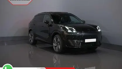 Zwart (metallic) Nieuw 2025 Lynk & Co 08 SUV | € 52.444 (Goede deal)