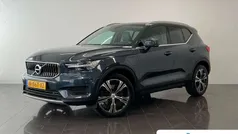 Blauw Gebruikt 2022 Volvo XC40 Inscription SUV | € 32.800 (Eerlijke prijs)