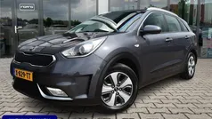 Grijs Gebruikt 2017 Kia Niro First Edition SUV | € 15.900 (Eerlijke prijs)