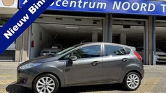 Grijs, metallic lak Gebruikt 2016 Ford Fiesta Titanium Hatchback | € 8.449 (Eerlijke prijs)