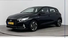 Zwart Gebruikt 2023 Hyundai i20 Comfort Hatchback | € 21.900 (Eerlijke prijs)