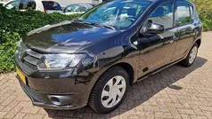 Gebruikt 2013 Dacia Sandero Lauréate Hatchback | € 4.990 (Eerlijke prijs)