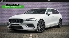 Wit Gebruikt 2020 Volvo V60 R-Design Stationwagen | € 31.694 (Eerlijke prijs)