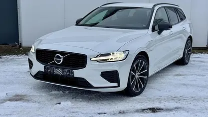 Gebruikt 2025 Volvo V60 Plus Stationwagen | € 46.450 (Eerlijke prijs)