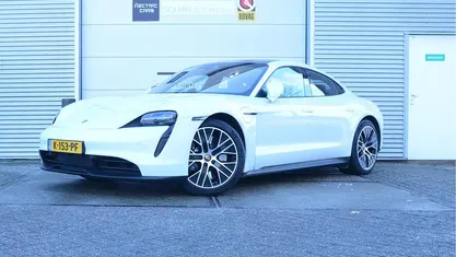 Wit Gebruikt 2021 Porsche Taycan 4S Performance Package Sedan | € 59.999 (Super prijs)