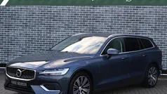 Blauw Gebruikt 2020 Volvo V60 Inscription Stationwagen | € 33.694 (Eerlijke prijs)