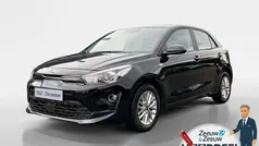 Zwart Gebruikt 2021 Kia Rio Hatchback | € 15.930 (Goede deal)