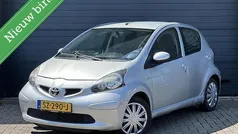 Grijs Gebruikt 2007 Toyota Aygo Hatchback | € 2.350 (Eerlijke prijs)