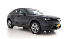 Zwart Gebruikt 2021 Mazda MX30 Comfort SUV | € 16.345 (Eerlijke prijs)