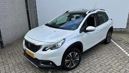 Gebruikt 2018 Peugeot 2008 Allure SUV | € 15.895 (Eerlijke prijs)