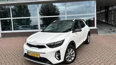 Gebruikt 2023 Kia Stonic SUV | € 22.400 (Eerlijke prijs)