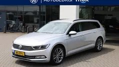 Zilver, metallic lak Gebruikt 2015 VW Passat Comfortline Stationwagen | € 17.950 (Eerlijke prijs)