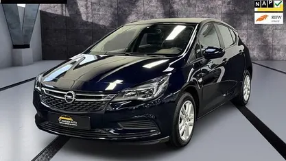 Gebruikt 2018 Opel Astra Edition Hatchback | € 8.750 (Eerlijke prijs)