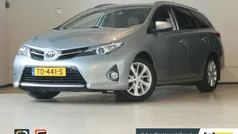 Grijs Gebruikt 2014 Toyota Auris Stationwagen | € 10.900 (Eerlijke prijs)