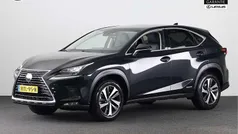 Gebruikt 2021 Lexus NX300h President Line SUV | € 42.500 (Goede deal)
