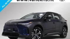 Zwart, metallic lak Nieuw 2025 Toyota bZ4X SUV | € 48.589 (Eerlijke prijs)