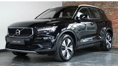 Zwart Gebruikt 2020 Volvo XC40 Momentum SUV | € 26.950 (Eerlijke prijs)