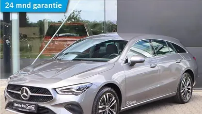Gebruikt 2025 Mercedes CLA250 Shooting Brake Edition Stationwagen | € 40.555 (Eerlijke prijs)