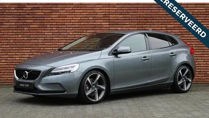 Gebruikt 2018 Volvo V40 Performance Hatchback | € 19.950 (Goede deal)