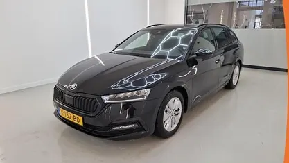 Occasion 2023 Skoda Octavia Business Line Stationwagen | € 27.990 (Eerlijke prijs)