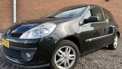 Occasion Renault Clio II Business 101 PK (74 kW) 2007 Hatchback