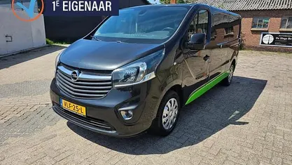 Zwart Gebruikt 2015 Opel Vivaro Sport MPV | € 7.950 (Eerlijke prijs)