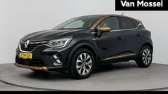 Gebruikt 2020 Renault Captur Intens SUV | € 19.935 (Eerlijke prijs)