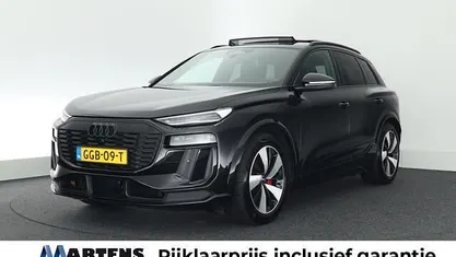 Zwart Gebruikt 2024 Audi Q6 e-tron S-Line SUV | € 67.949 (Eerlijke prijs)
