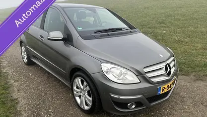 Grijs Gebruikt 2009 Mercedes B150 MPV | € 5.950 (Eerlijke prijs)