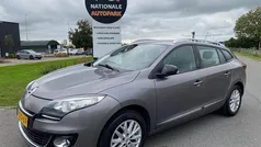 Grijs Gebruikt 2013 Renault Mégane GrandTour Bose Edition Stationwagen | € 3.399 (Eerlijke prijs)