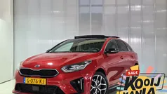 Rood Gebruikt 2019 Kia ProCeed Hatchback | € 22.900 (Eerlijke prijs)