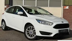 Wit Gebruikt 2015 Ford Focus Trend Hatchback | € 6.499 (Super prijs)
