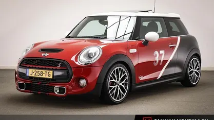 Rood Gebruikt 2020 Mini Cooper S Business Hatchback | € 14.595 (Super prijs)