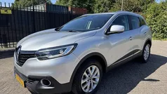 Grijs, metallic lak Gebruikt 2016 Renault Kadjar Intens SUV | € 8.950 (Eerlijke prijs)